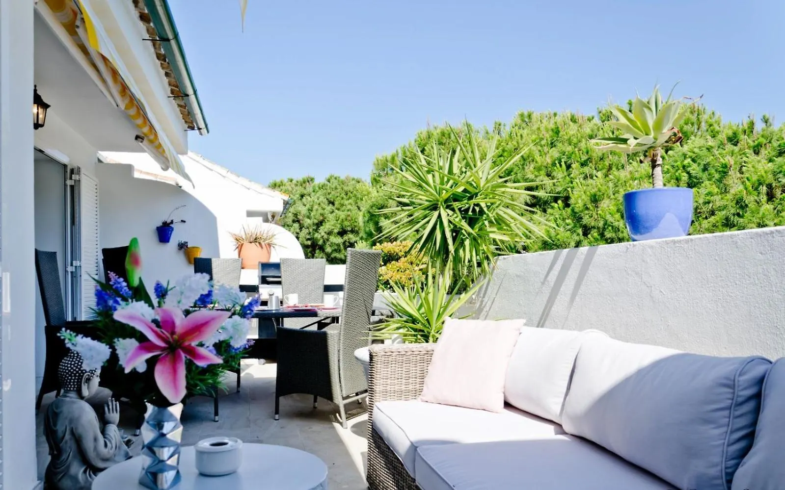 1408 - Luxury Two Bed Penthouse In El Presidente Apartment Estepona 0*,